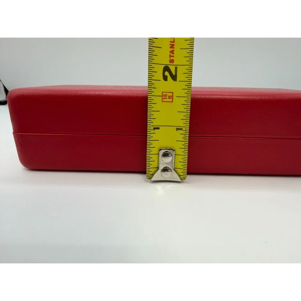 New Carolina Herrara Lipstick Red Leather Clamshell Eye Glass/Sunglass Case